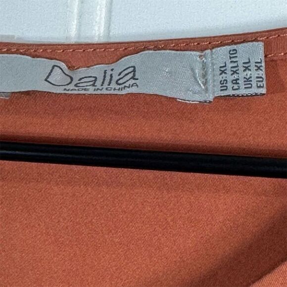 Dalia Rust Orange Button Back Blouse XL Long Sleeve Tie Cuff Minimalist Top - Picture 6 of 8